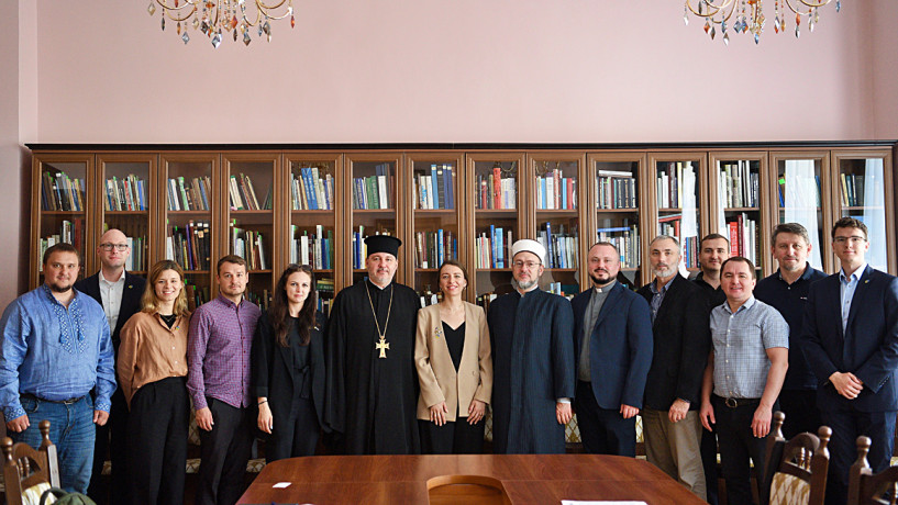 Американський фонд RAZOM співпрацюватиме з українськими релігійними діячами у гуманітарній сфері