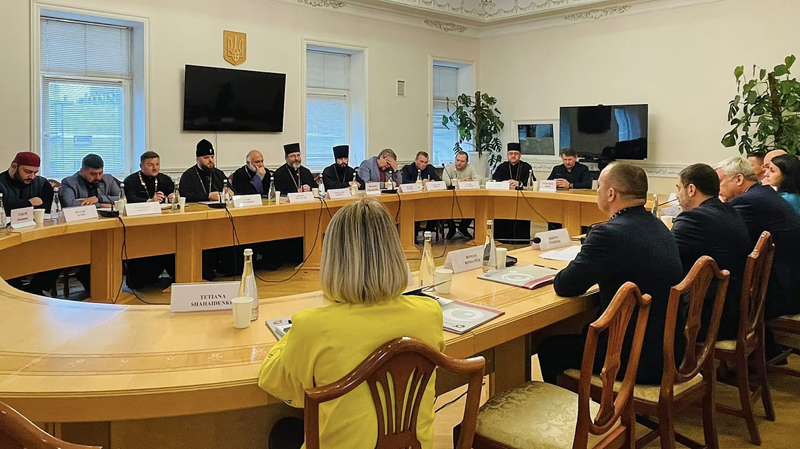 Омбудсмен налагоджує співпрацю з релігійною спільнотою України