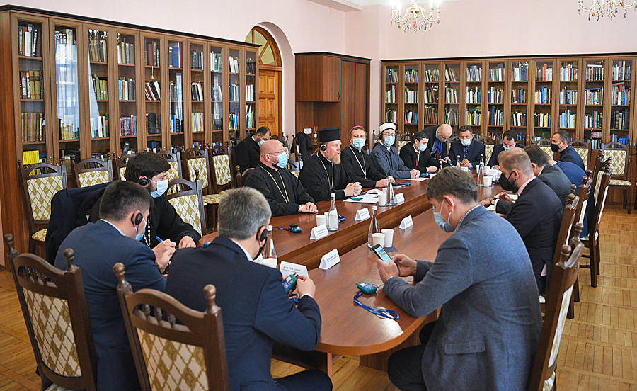 ВРЦіРО, Рада Церков, Європейська комісія, Маргарітіс Схінас